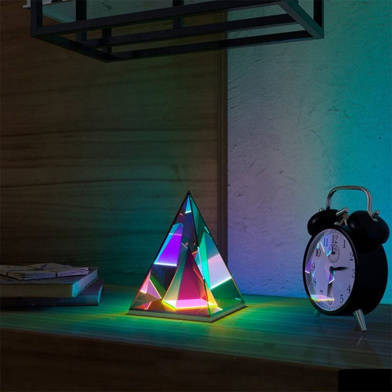 Seven-color 3D Cube/Pyramid LED night light USB